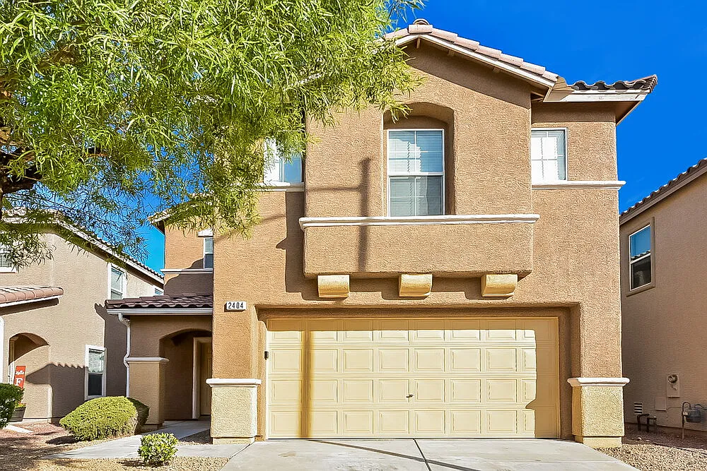4 bed, 3.0 bath, 2205 sqft, $2,395 — Photo 1