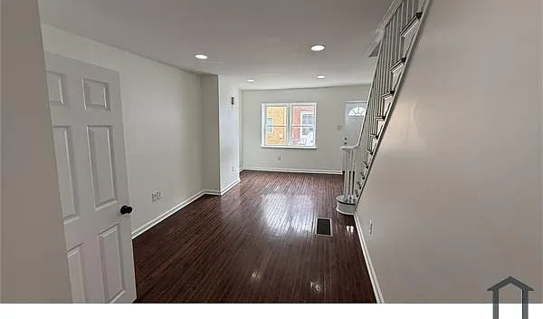 1908 S Bonsall St — Photo 2