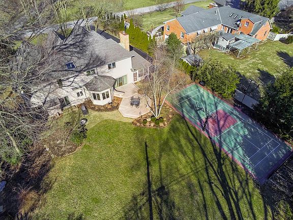 2nd image of 4090 Oxford Dr