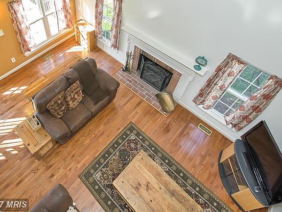 4th image of 3310 Nicholas Ct