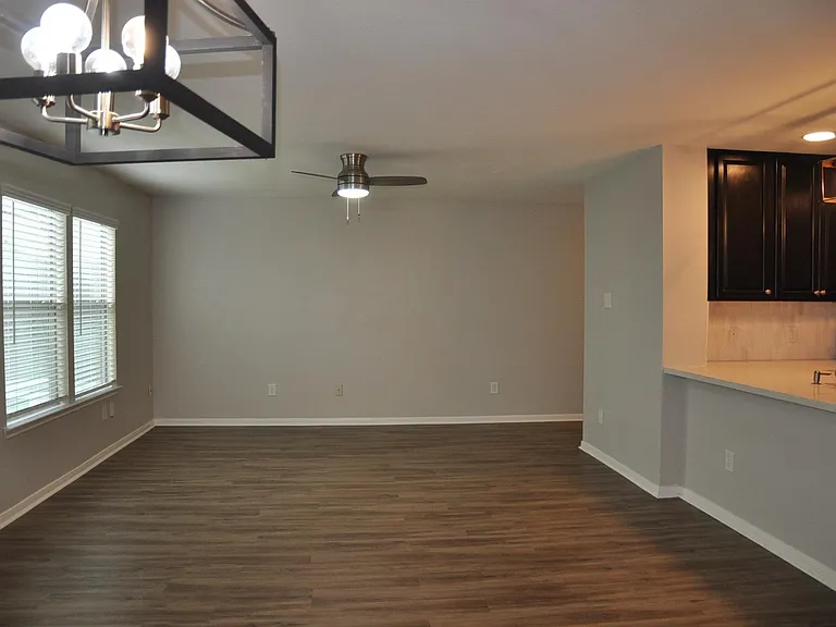 16025 Summerville Lake Dr — Photo 9