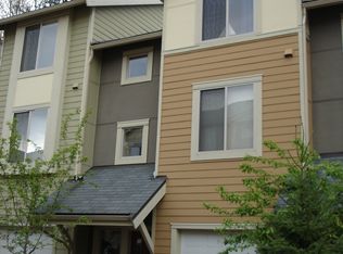372 NW Pebble Ln, Issaquah, WA 98027