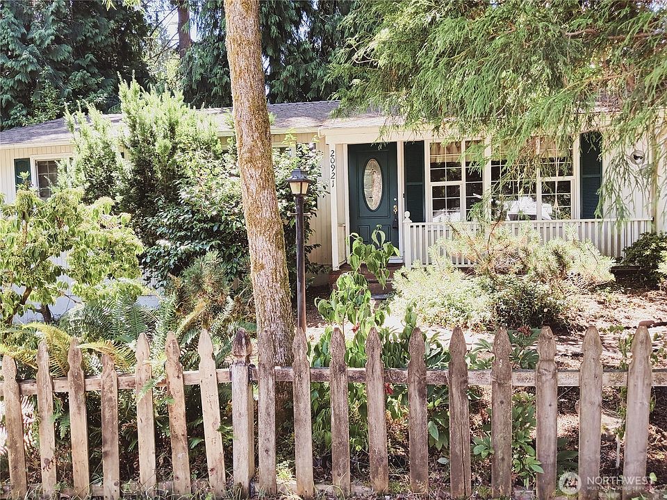 2nd image of 29021 W Richmond Rd