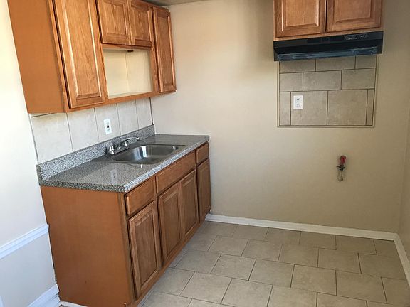 3rd image of 479 Roseville Ave APT 36