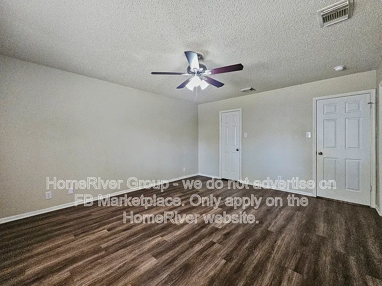 9839 Kelton Dr — Photo 8
