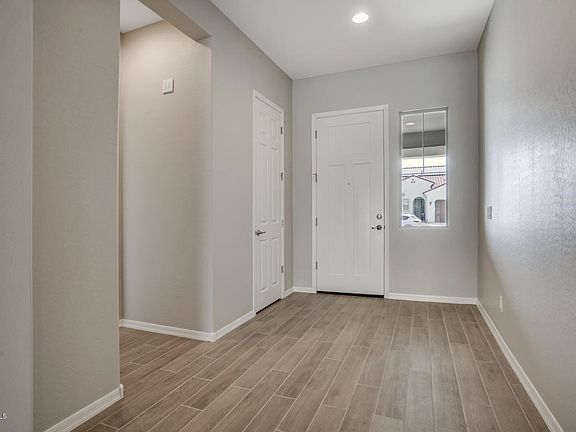 4th image of 20504 W Rosewood Ln