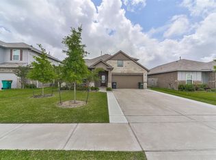 4614 Crescent Lake Cir, Baytown, TX 77521