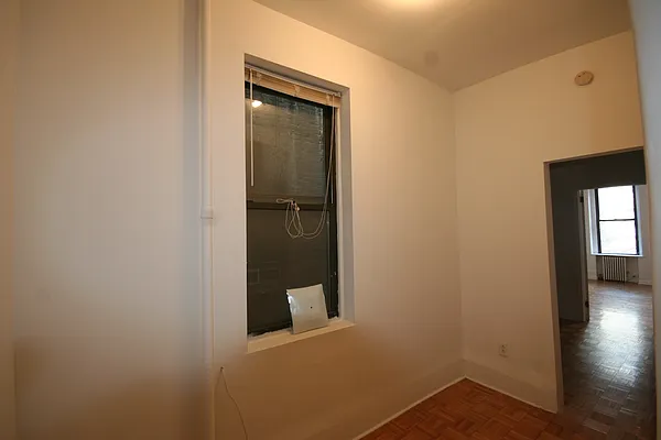 Rented by HH Realty | media 4