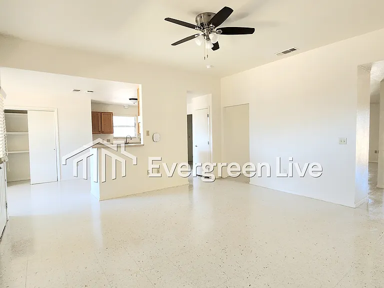 2263 Taos Ct — Photo 7