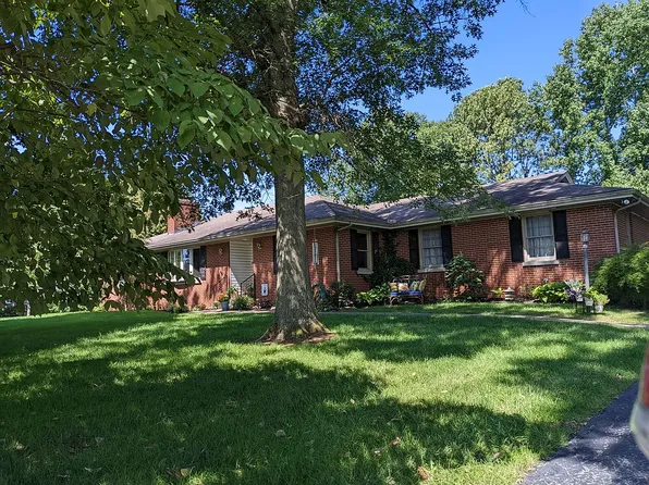 133 Gaybourne Way, Versailles, KY 40383