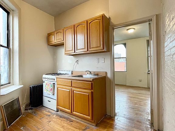 5th image of 406 E 119th St APT 5W