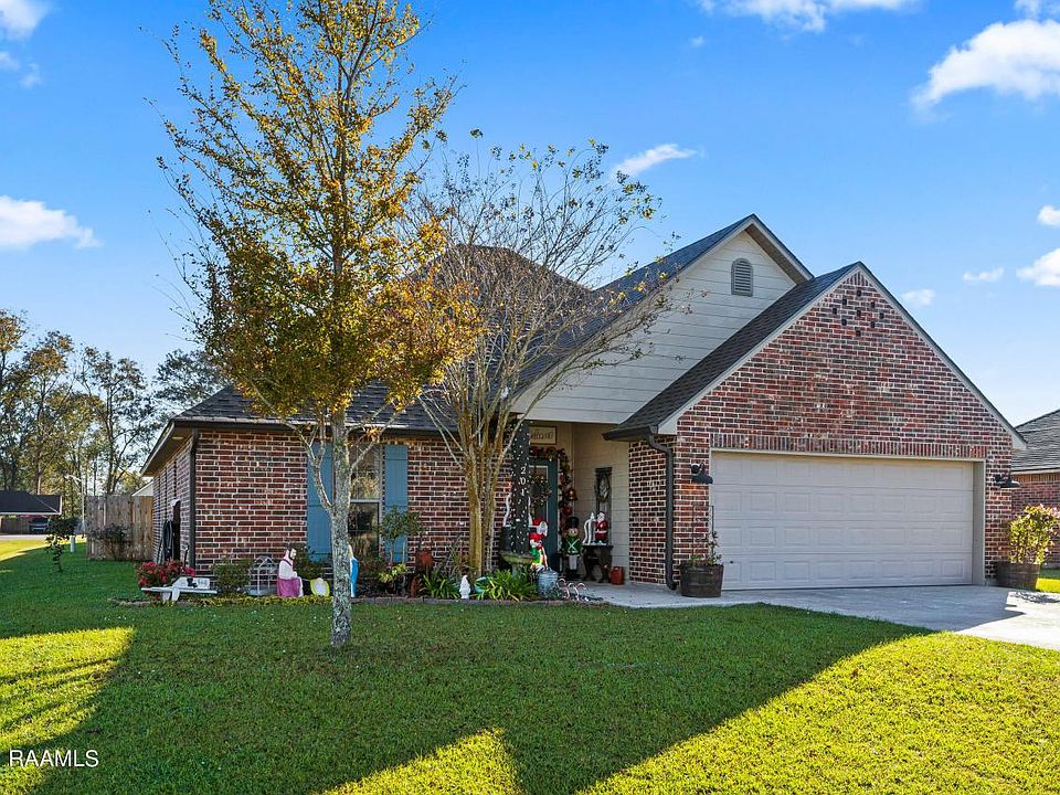 1st image of 201 Ennis Dr
