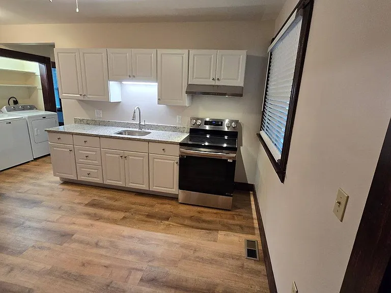 58 Main St #1W — Photo 3