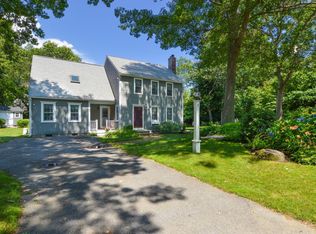 3 Old Barn Ln, Forestdale, MA 02644
