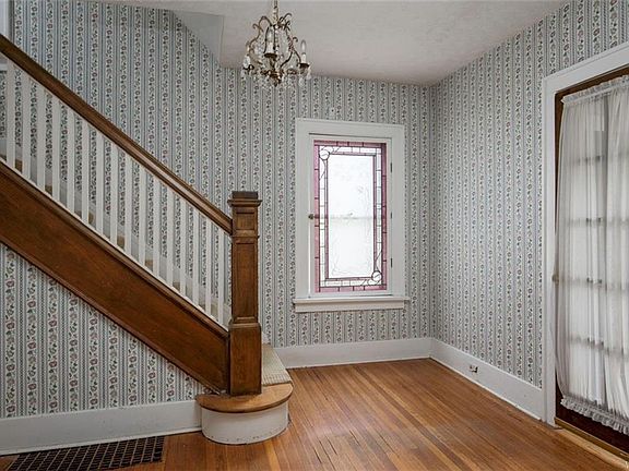 2nd image of 223 Darwin Dr