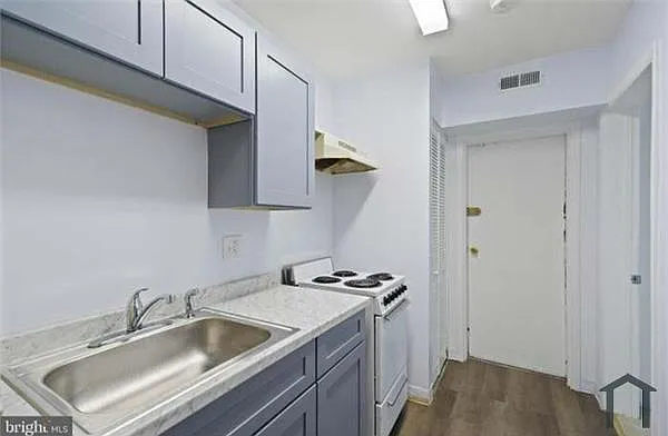 1254 Meigs Pl NE #4 — Photo 6