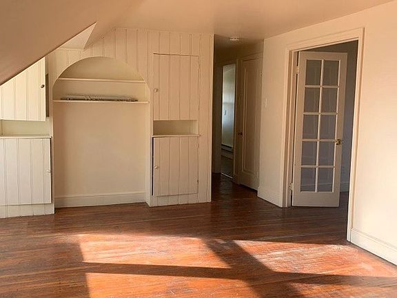 3rd image of 105 Broadway APT 3