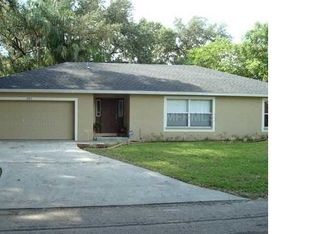 401 E Devane St, Plant City, FL 33563