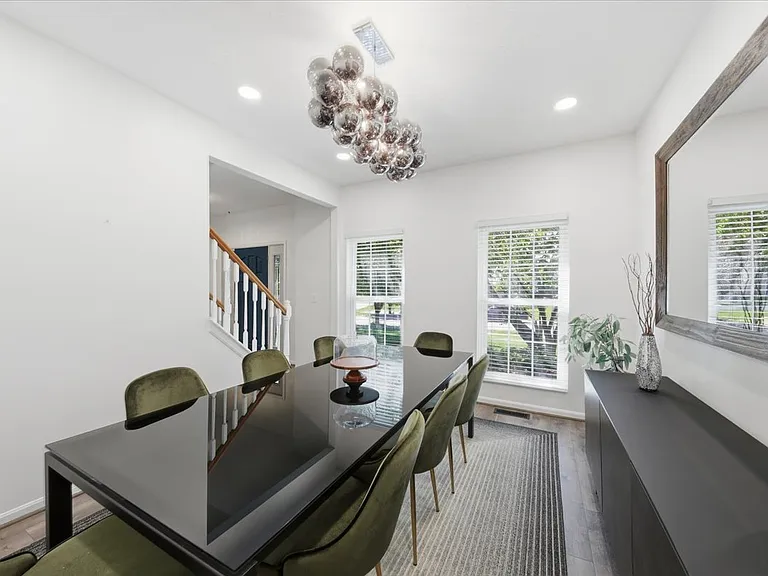 5920 Thornberry Ct — Photo 14