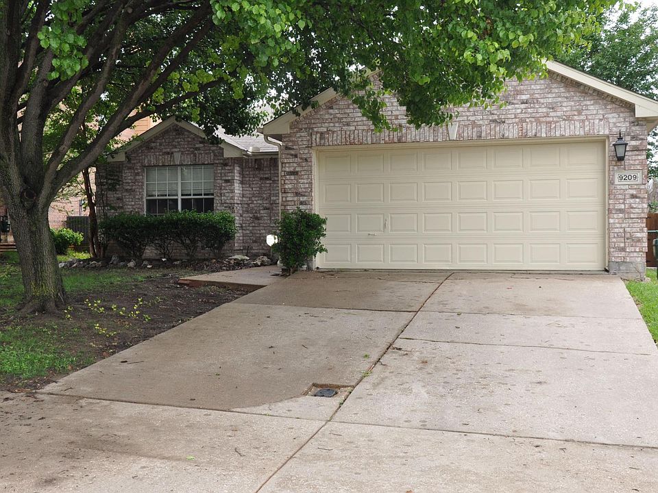1st image of 9209 Newport Ln
