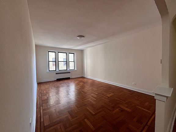 4th image of 83-83 118th St APT 3H