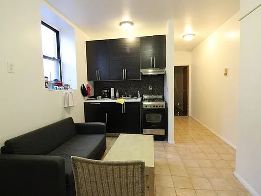 Rented by Batra Group Inc | media 1