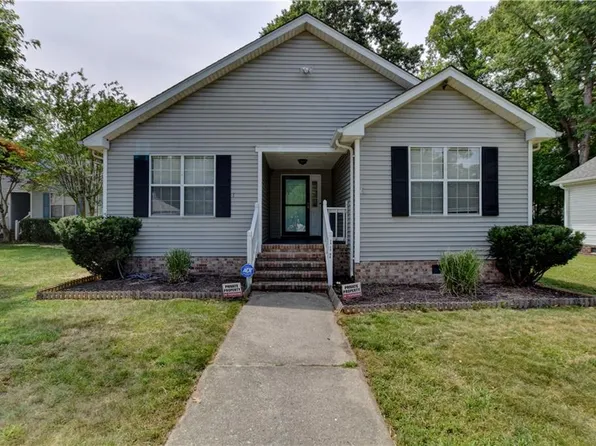 117 Poplar Grove Cres, Suffolk, VA 23434