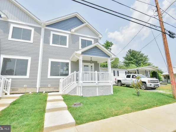 307 E 11th Ave, Ranson, WV 25438