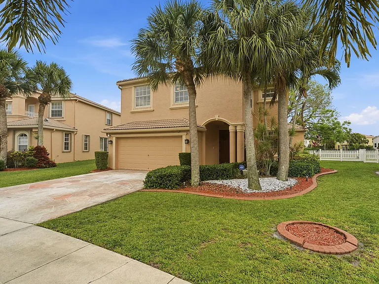 2753 Misty Oaks Cir — Photo 4