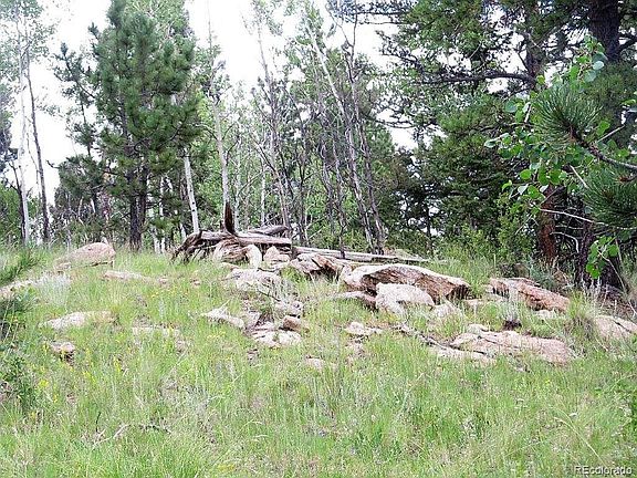 3rd image of 69 Hidden Valley Dr