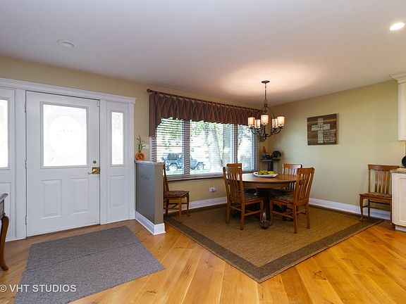 4th image of 10821 S Nordica Ave