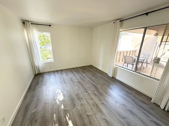 4th image of 1310 Cabrillo Park Dr APT E