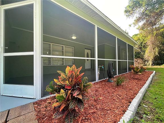 4th image of 5661 Shaffer Ave