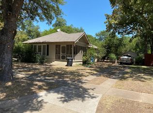 205 Sunset Dr, Cleburne, TX 76033
