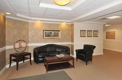 5th image of 2304 Briarwood Vlg
