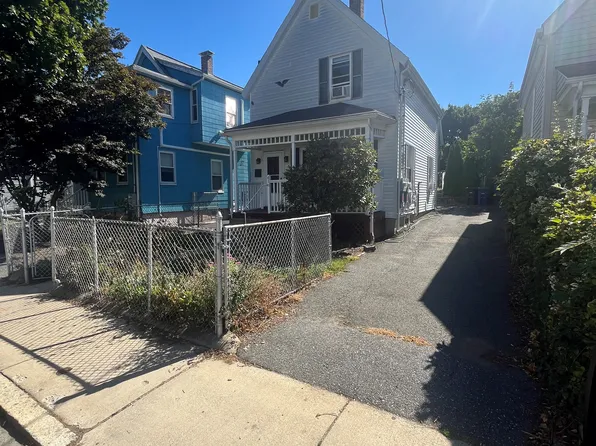 41 Alpine St, Somerville, MA 02144
