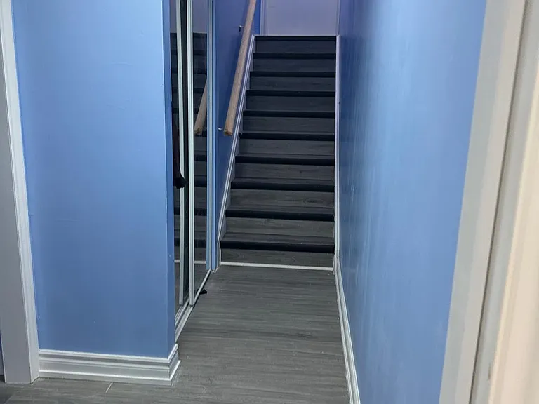 66 Inglewood Pl #BASEMENT — Photo 11
