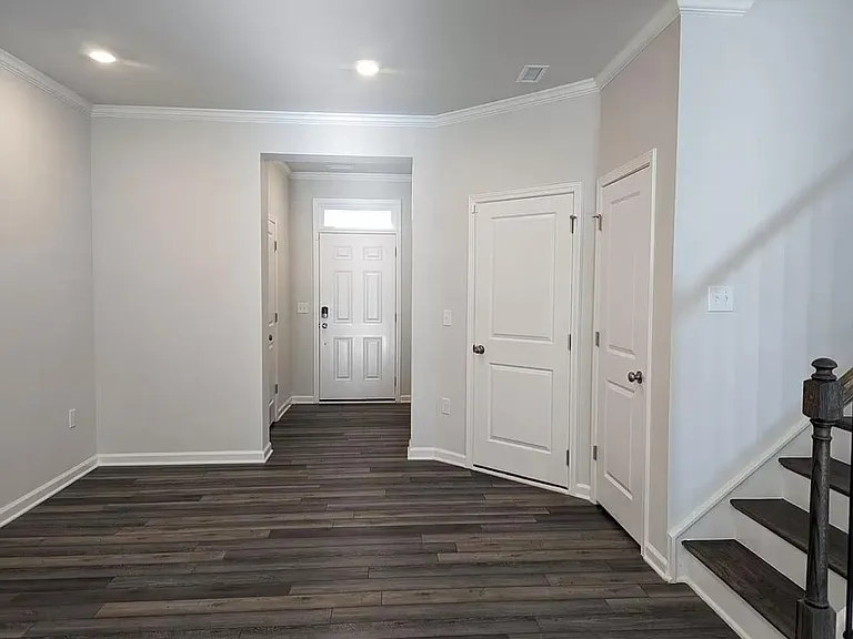 512 Hazy Hills Ln — Photo 11
