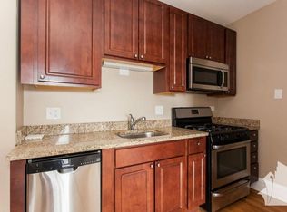 2112 W Ainslie St APT 3, Chicago, IL 60625
