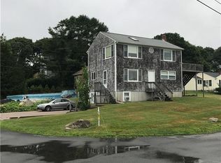 10 Champlin Cove Rd, Narragansett, RI 02882