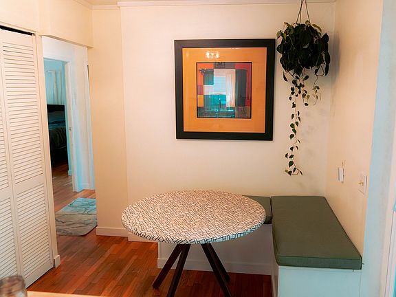 Breakfast Nook