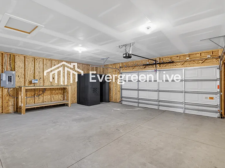 141 Burlington Dr — Photo 18
