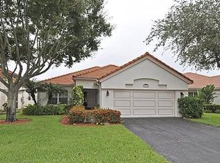 9280 Oak Grove Cir, Davie, FL 33328