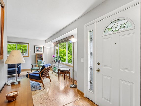 4th image of 4714 Mandrake Rd