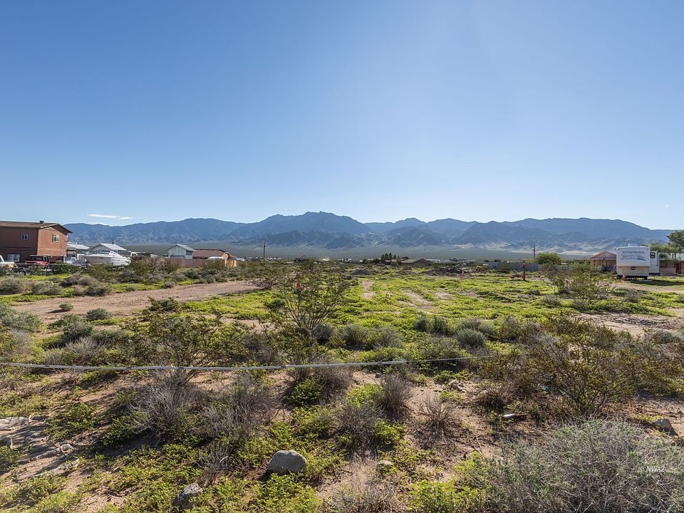 1st image of 3724 S Lake Mead Dr