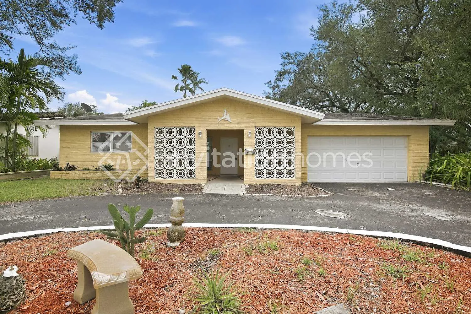 3720 W Park Rd Hollywood, FL 33021 — Photo 1