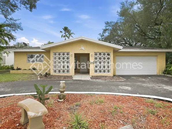 3720 W Park Rd, Hollywood, FL 33021
