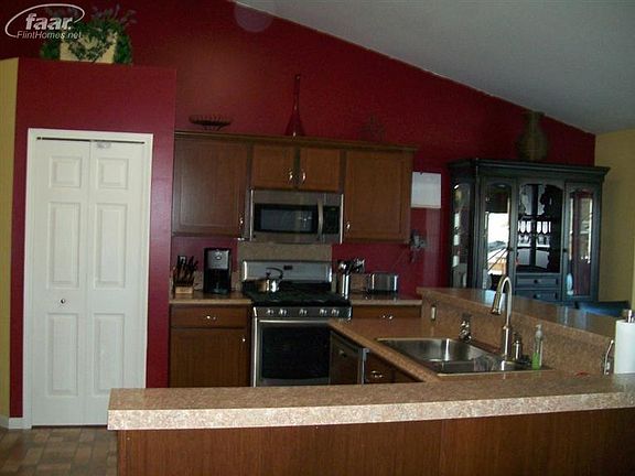 5th image of 4176 Red Oak Ln
