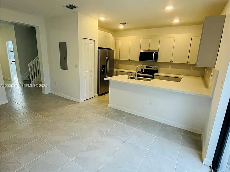 28679 SW 132nd Ct — Photo 4