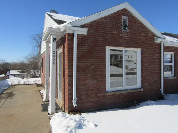 2025 Ogilby Rd, Dubuque, IA 52001